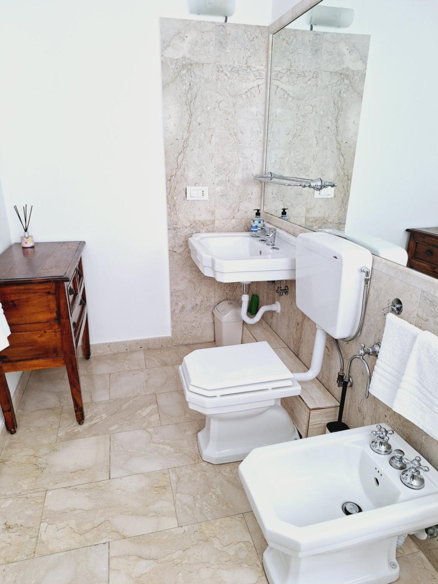Exclusive Place-piazza Stesicoro-via Etnea