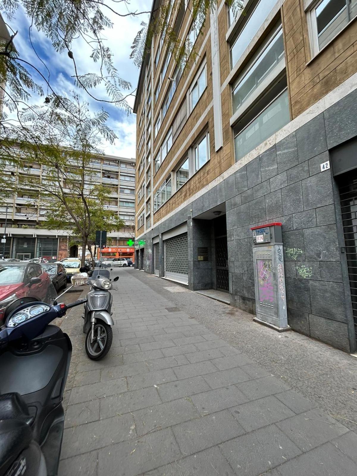 Exclusive Place-piazza Stesicoro-via Etnea Catane